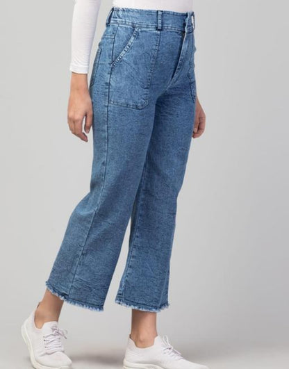 TRENDY WOMMEN JEANS